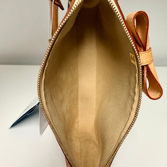 LOUIS VUITTON Monogram Cherry Blossom Takashi Murakami Pochette Accessories Bag - Picture 8 of 11